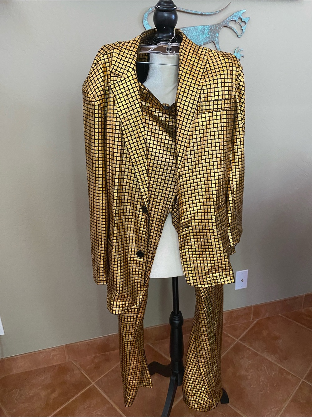 Gold Checkered Men's Blazer and Pants Suit